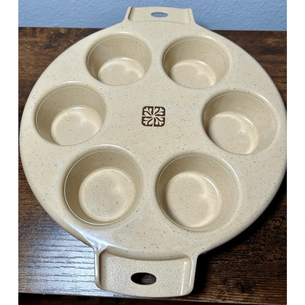 LittonWare vintage microwave