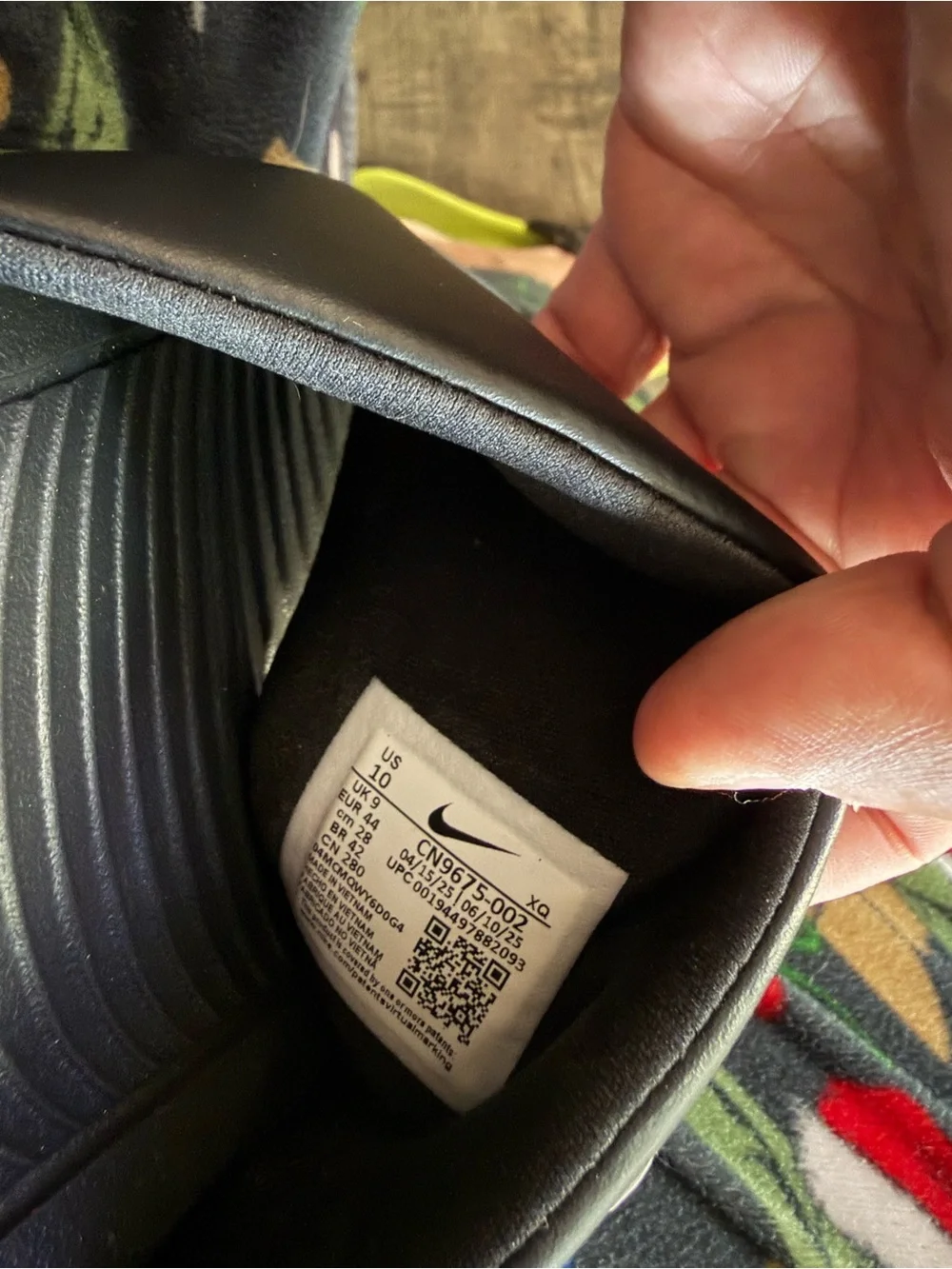 Nike classic slides