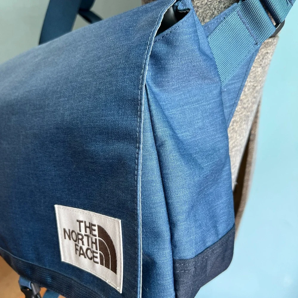 The North Face classic messenger