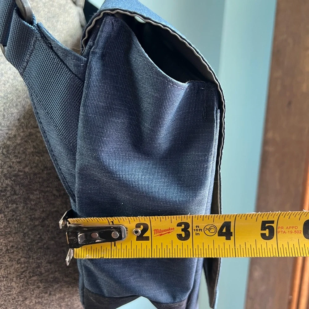 The North Face classic messenger