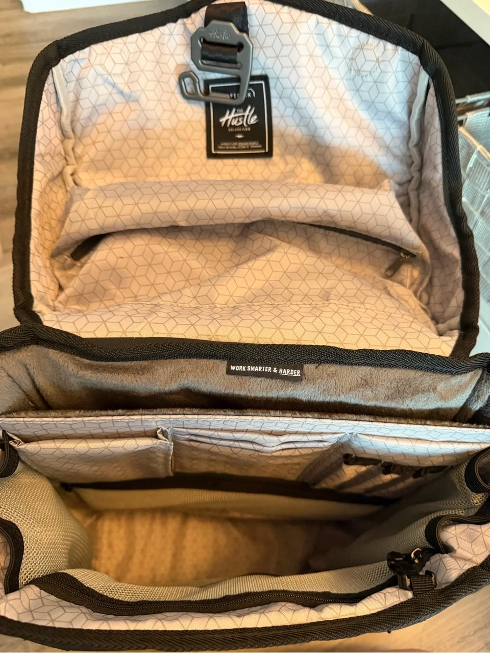NWT Solgaard Lifepack Backpack Anti Theft Tech Laptop Bag Black NO SOLARBANK