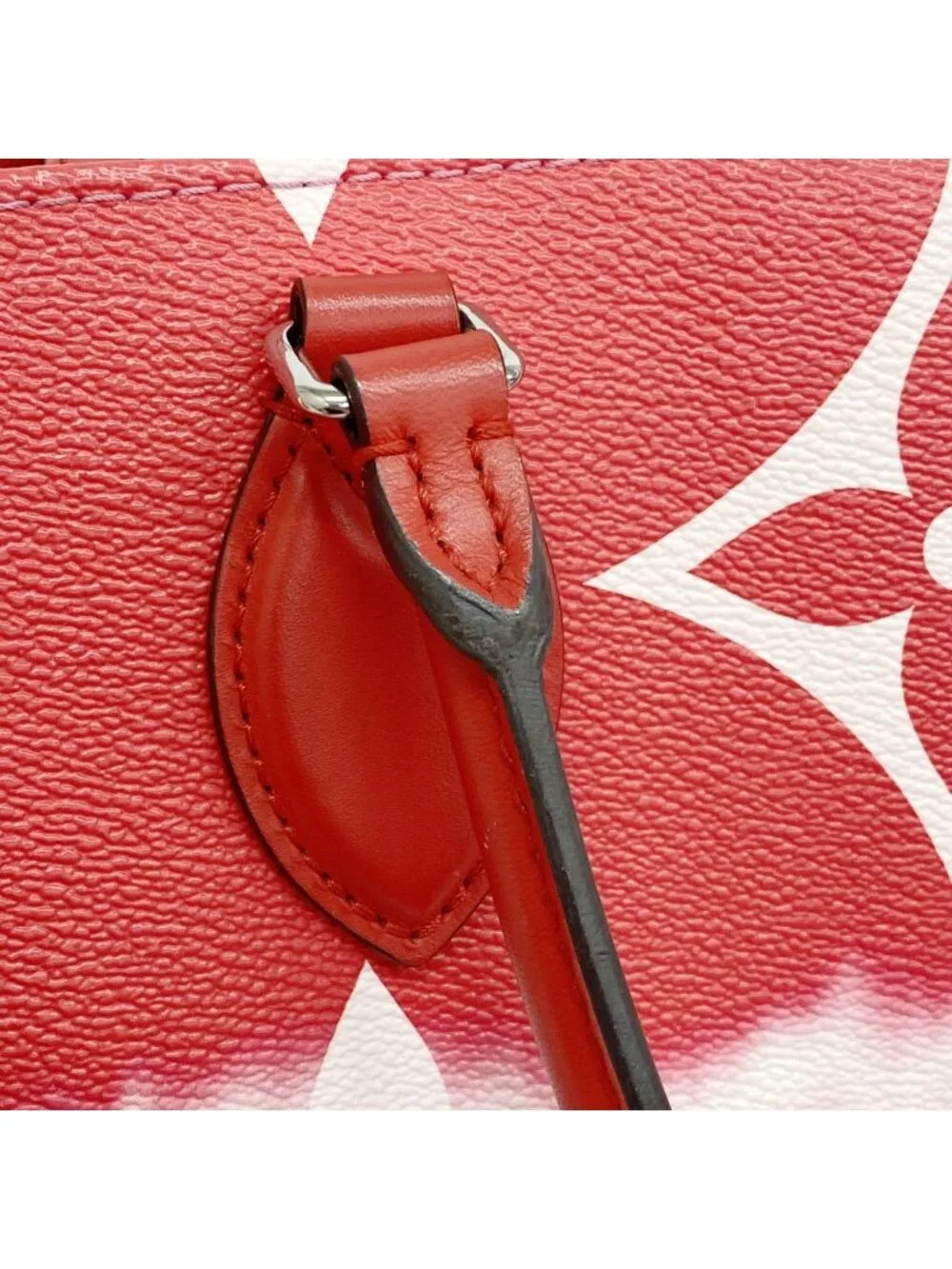 Louis Vuitton Tote Monogram LV Escale On The Go GM Rouge 2-Way