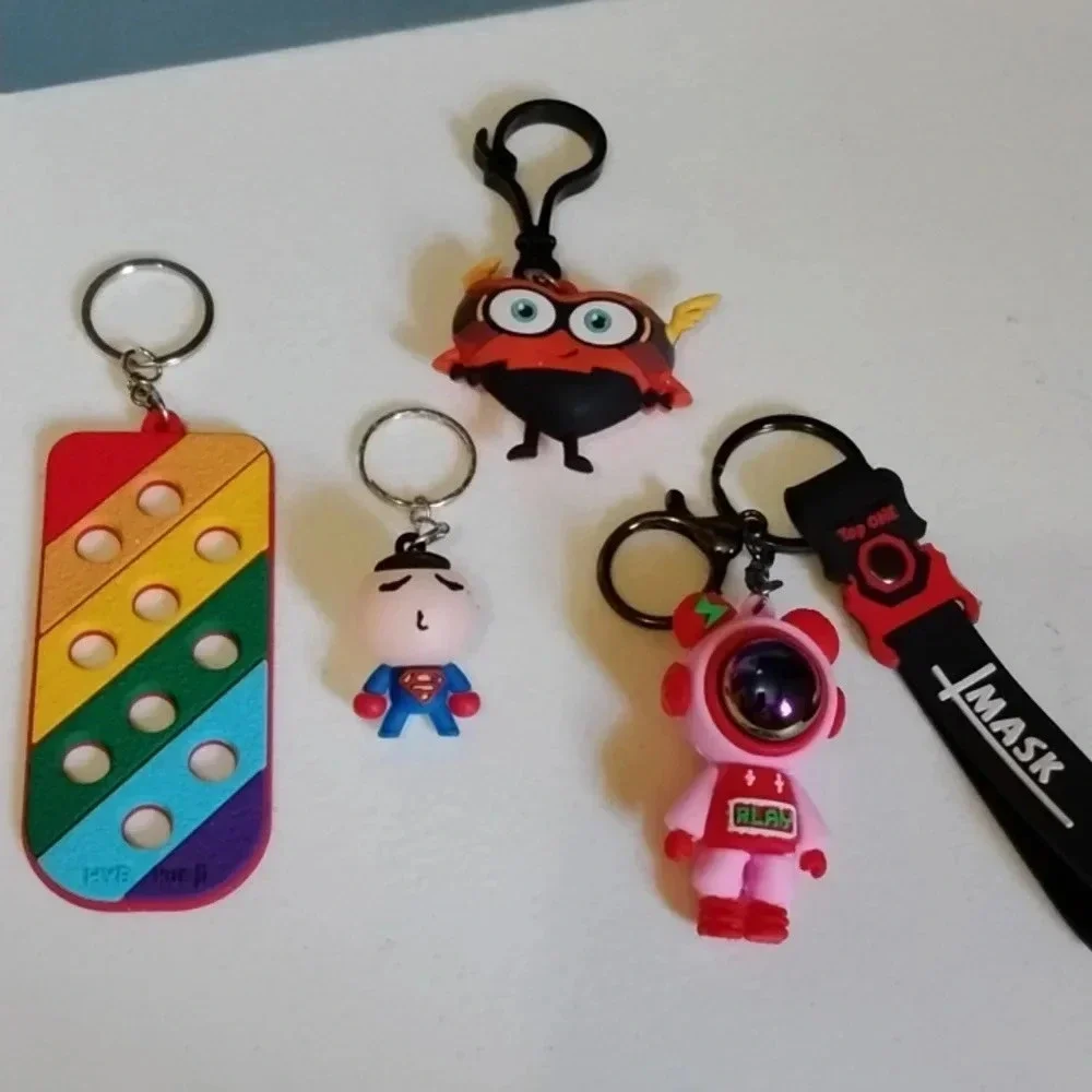 Random keychain lot‎