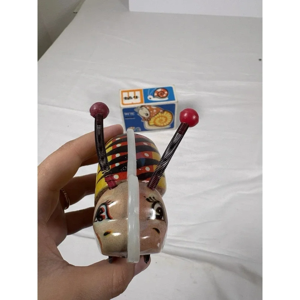 Vintage Tin Litho Wind Up Snail Toy w/ Box China No Key Retro Clockwork