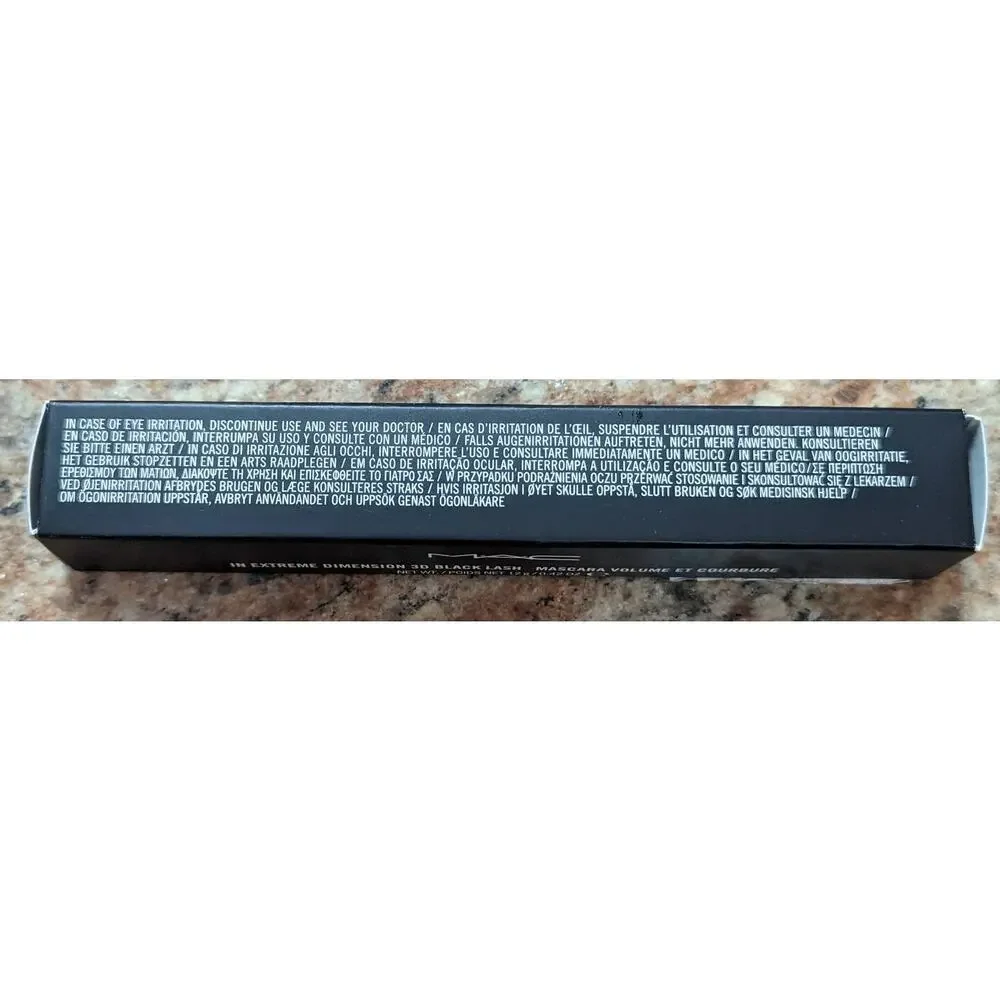 MAC mascara extreme