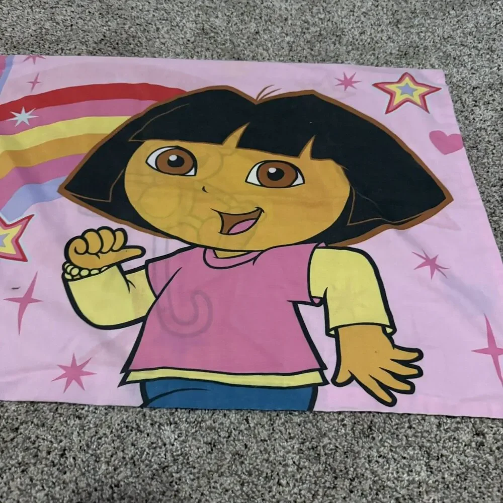 Unbranded vintage dora