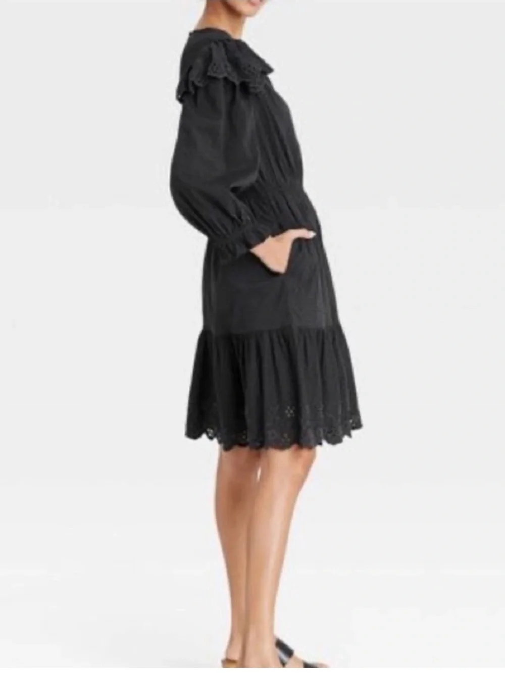 Universal Thread women ruffle