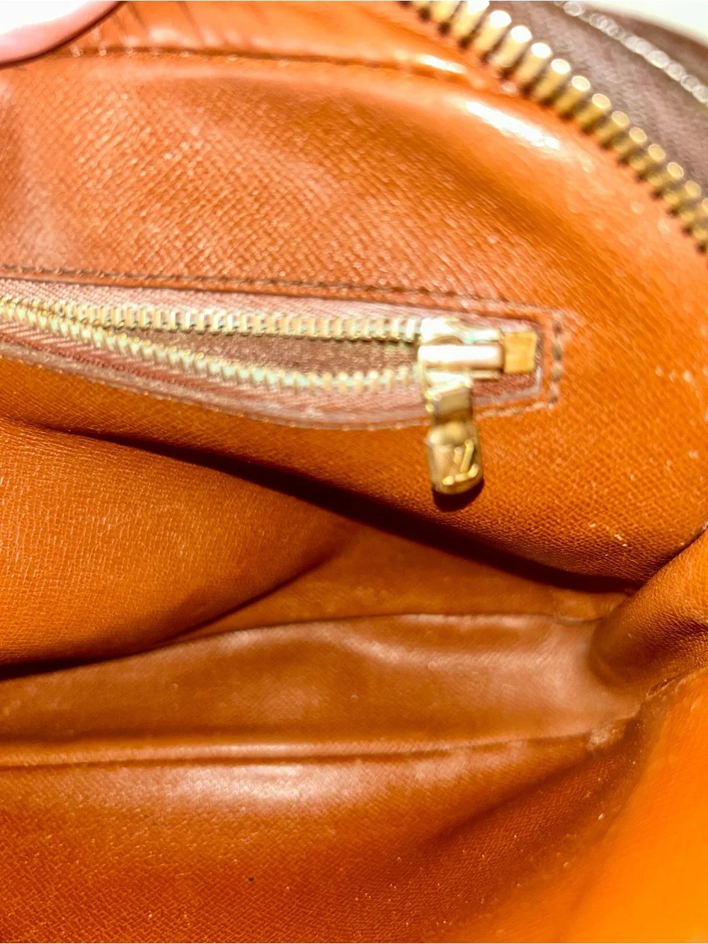 Louis Vuitton Marly Dragonne GM wristlet clutch. Vintage 1980