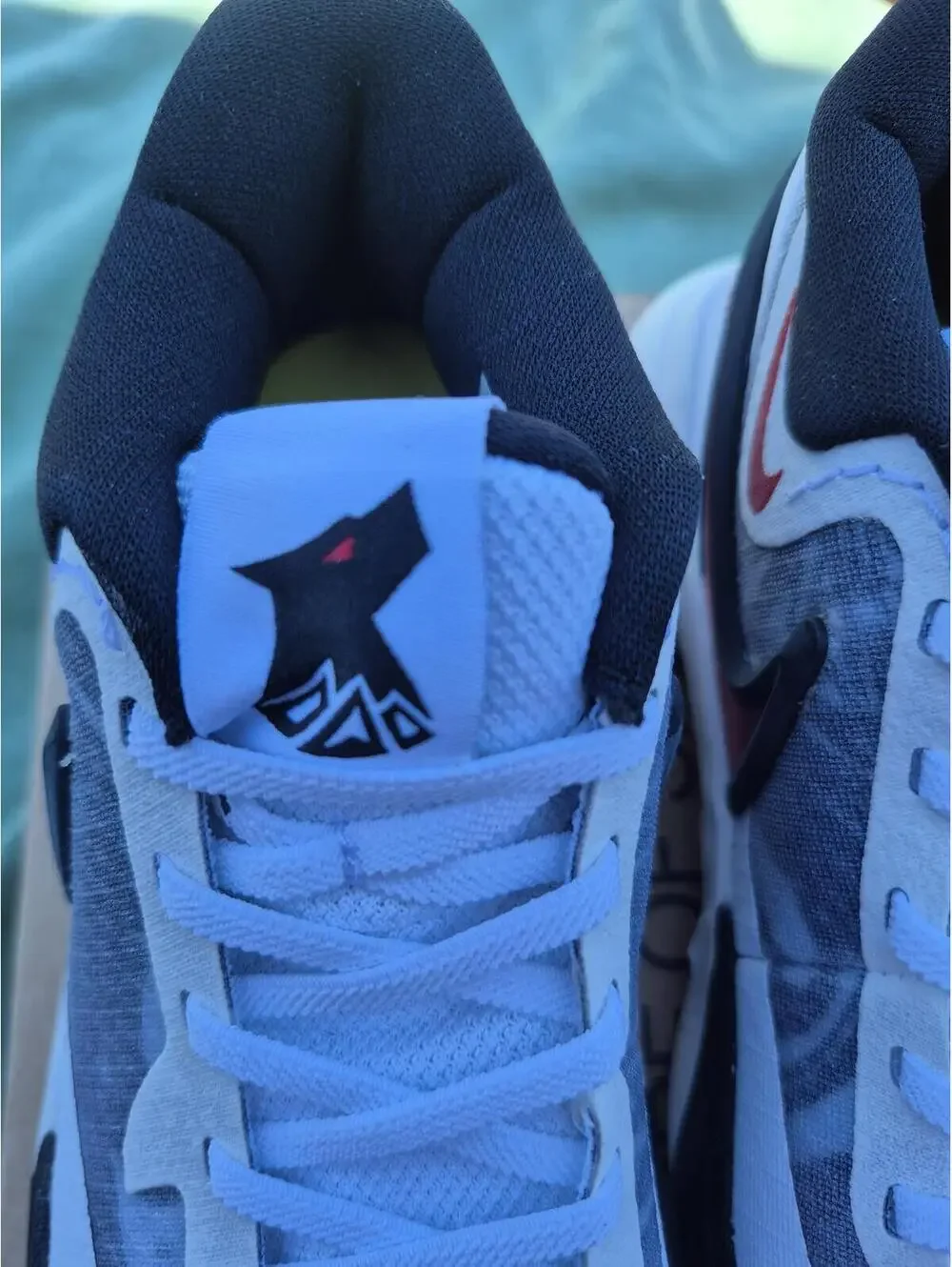 13C - Nike Kyrie 8 GO PS White University Red Black New