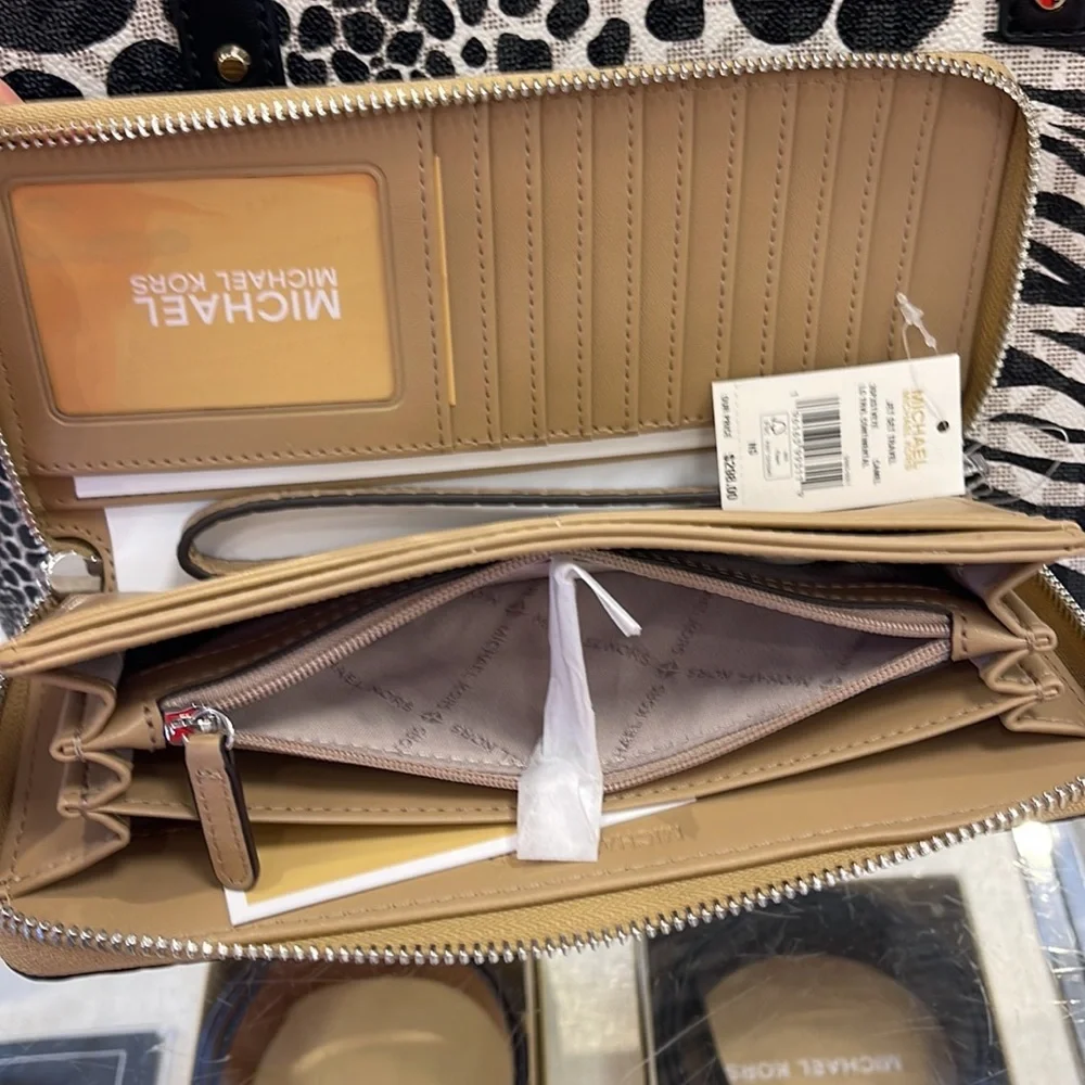 Michael Kors Large Jet Set Travel Continental Wristlet Phone Holder Case Wallet
