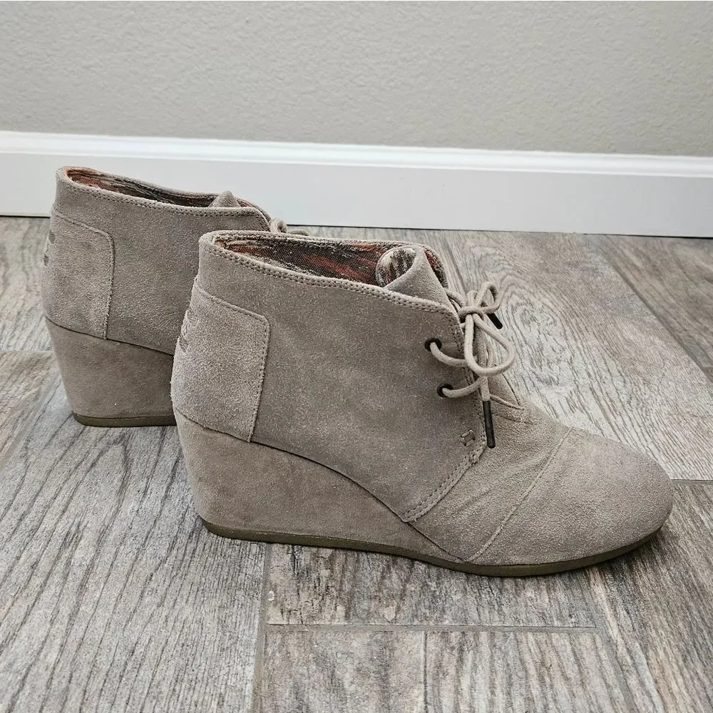 Toms Kala Suede Wedge Ankle Boots