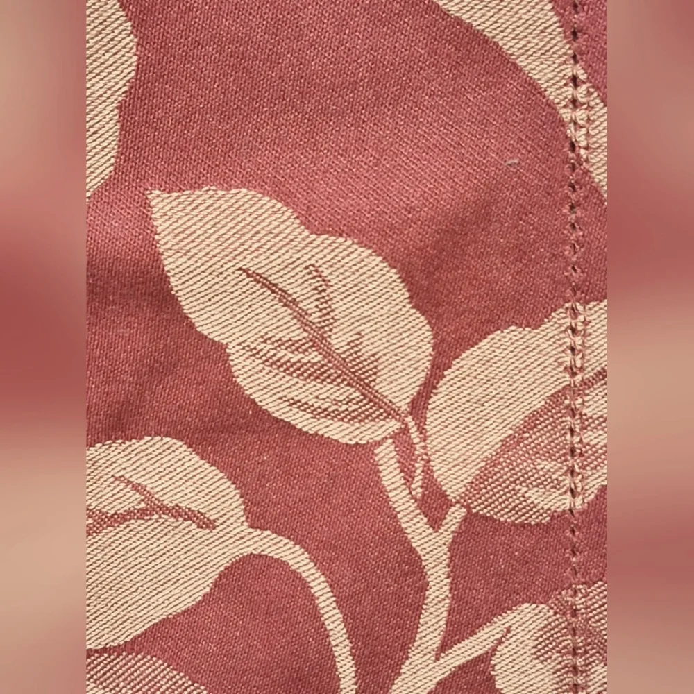 Table Runner