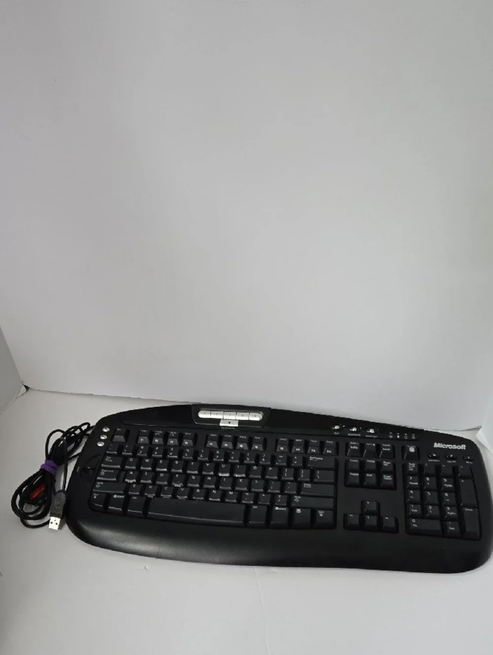 Microsoft USB Wired Digital Media Keyboard 1.0A Model 1031 - Black