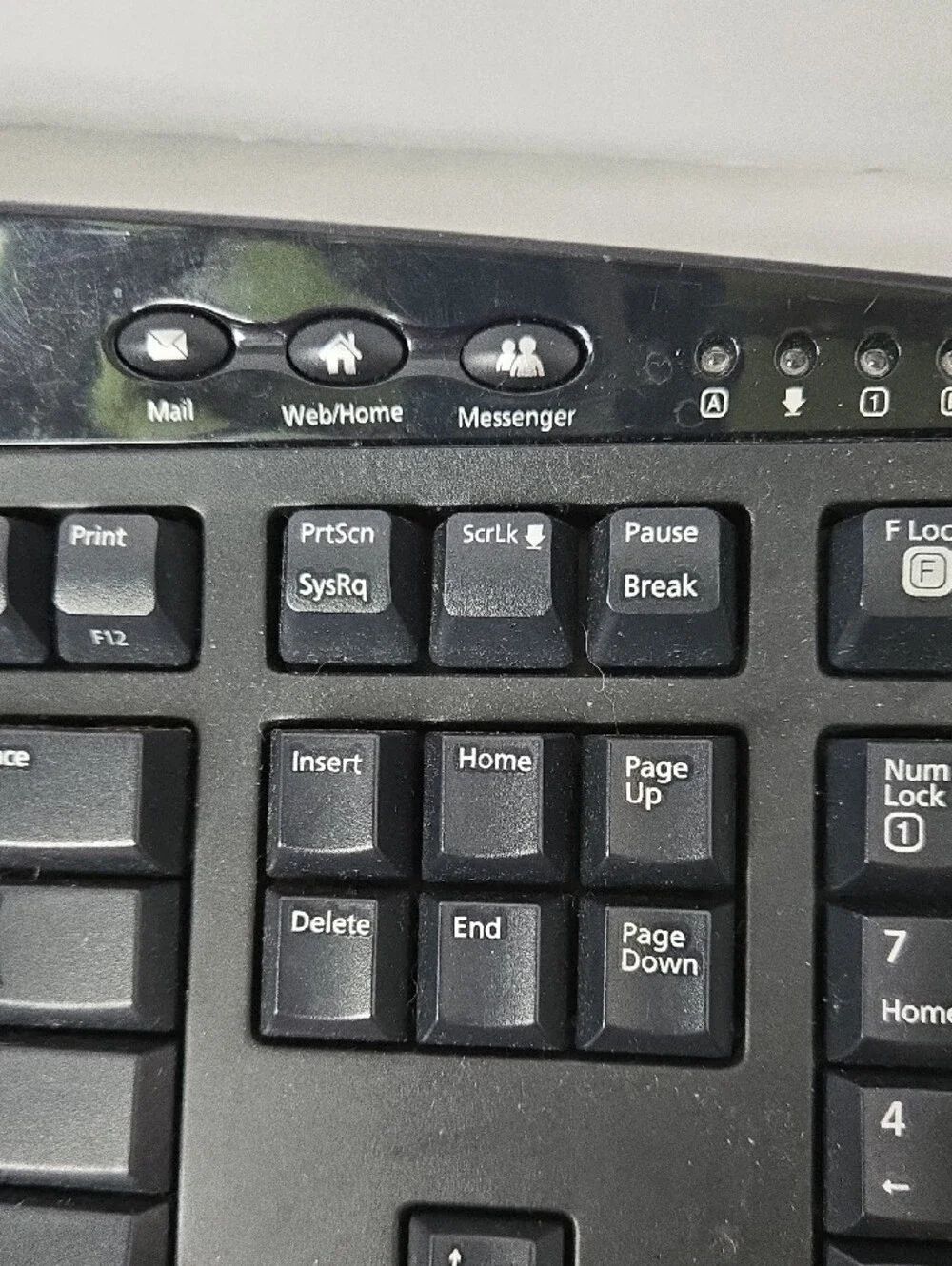 Microsoft USB Wired Digital Media Keyboard 1.0A Model 1031 - Black