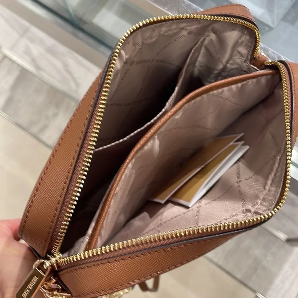 Michael Kors Jet Set Item Large East West Zip Crossbody Vanilla Signature