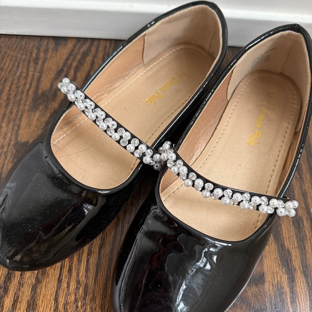 Dream Pairs shiny patent