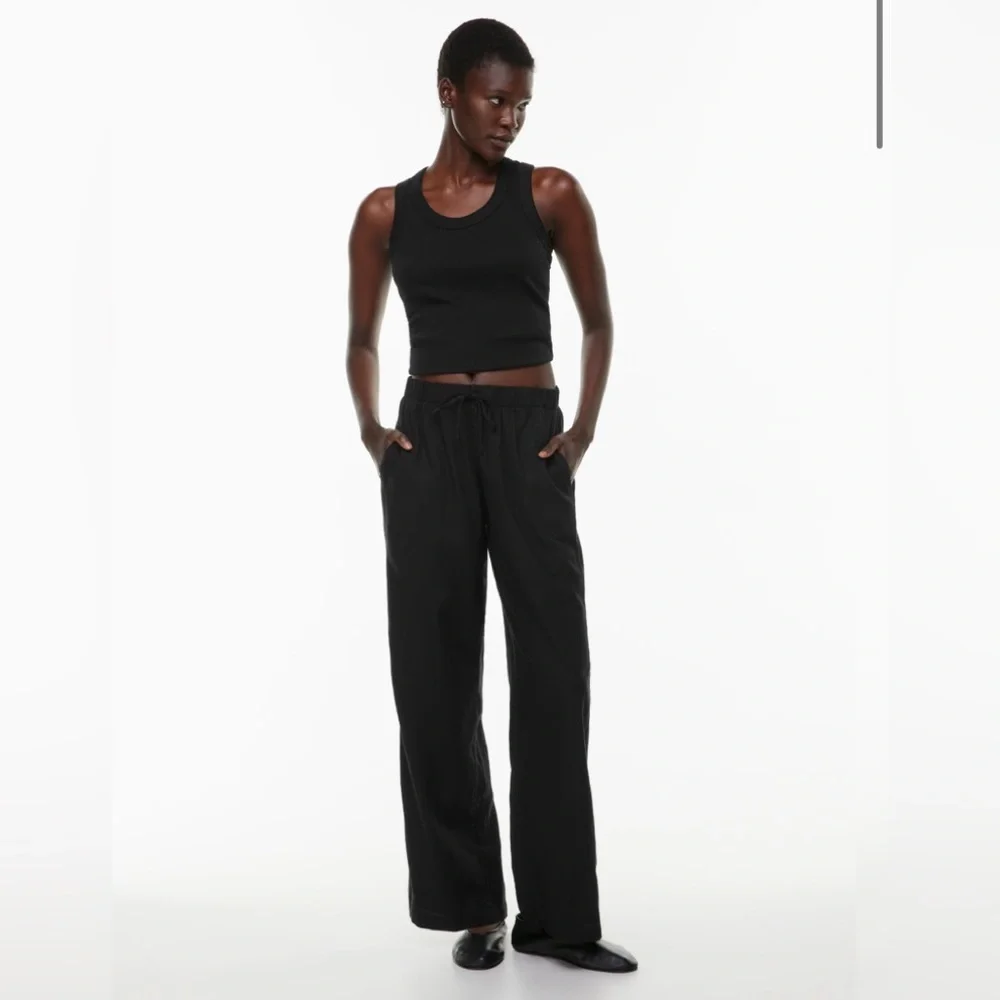 NWT Aritzia The Group by Babaton Sontag Linen Pant in Black Size Small