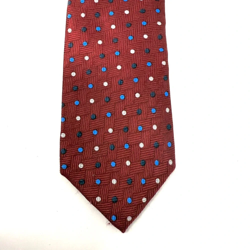 Calvin tie crafted