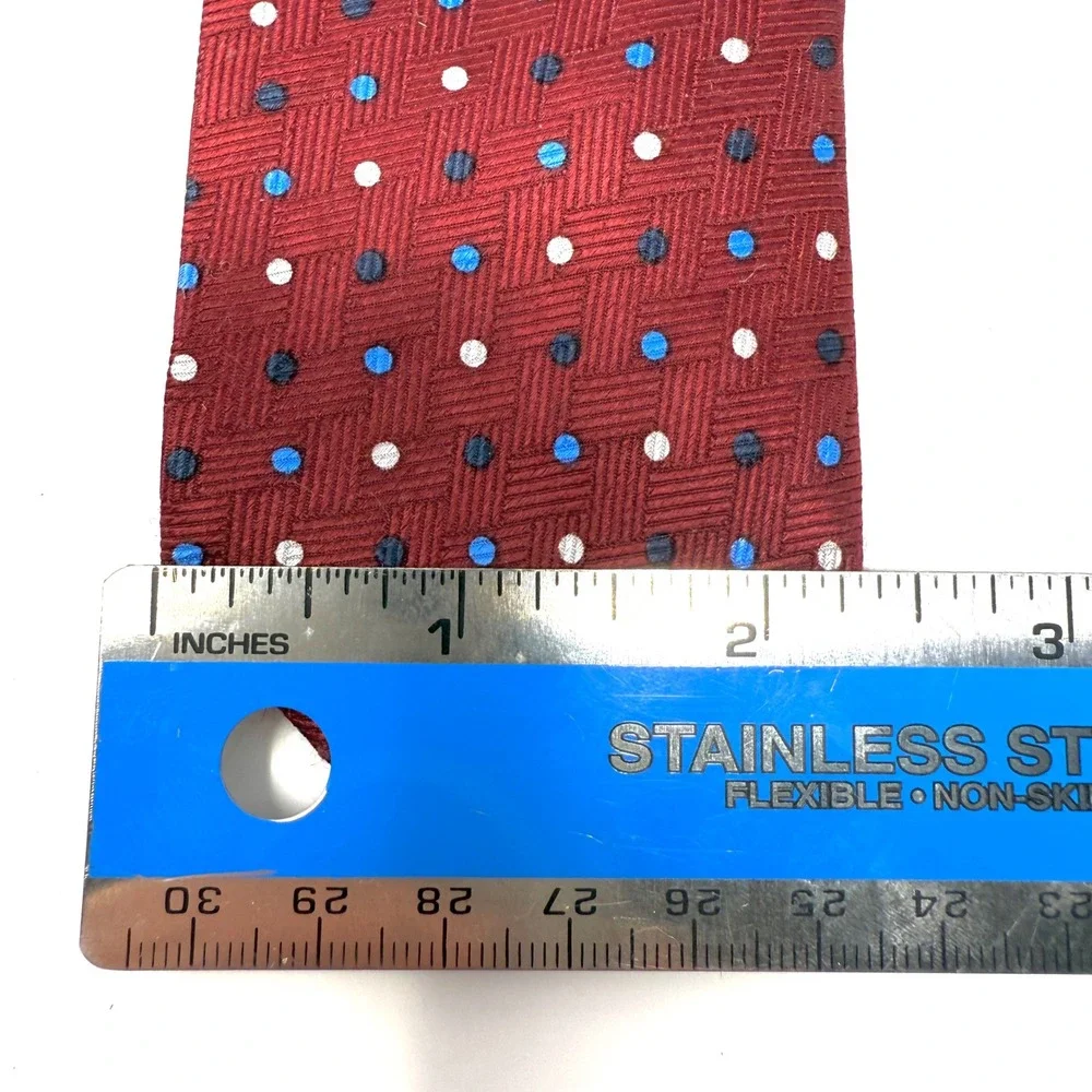 Calvin tie crafted