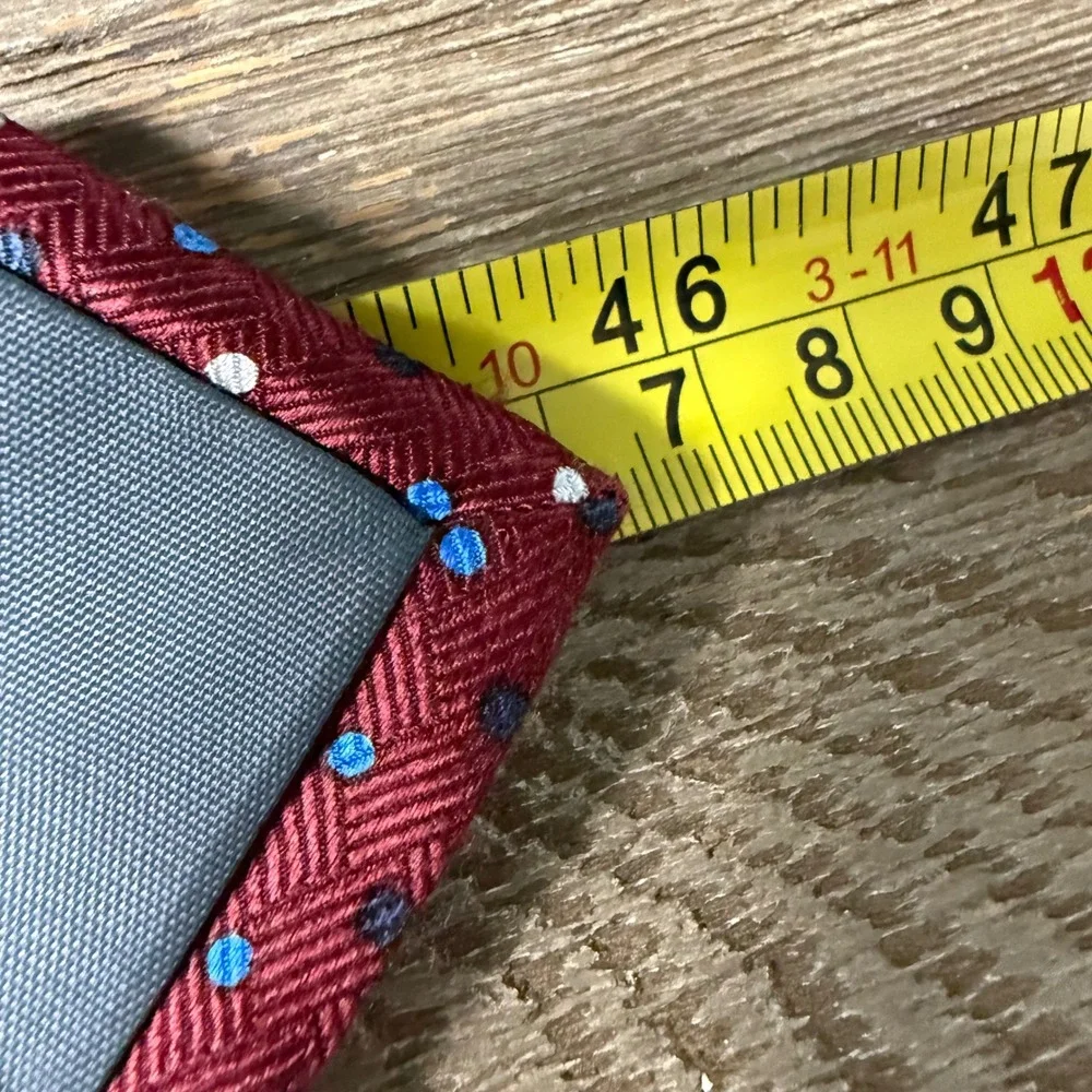 Calvin tie crafted