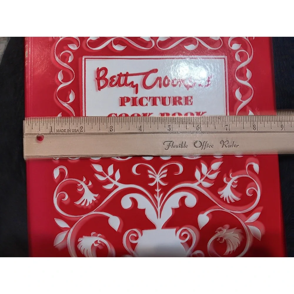Betty Crocker's Picture Cook Book Facsimile Edition 1998 1950 First Edition‎ Red