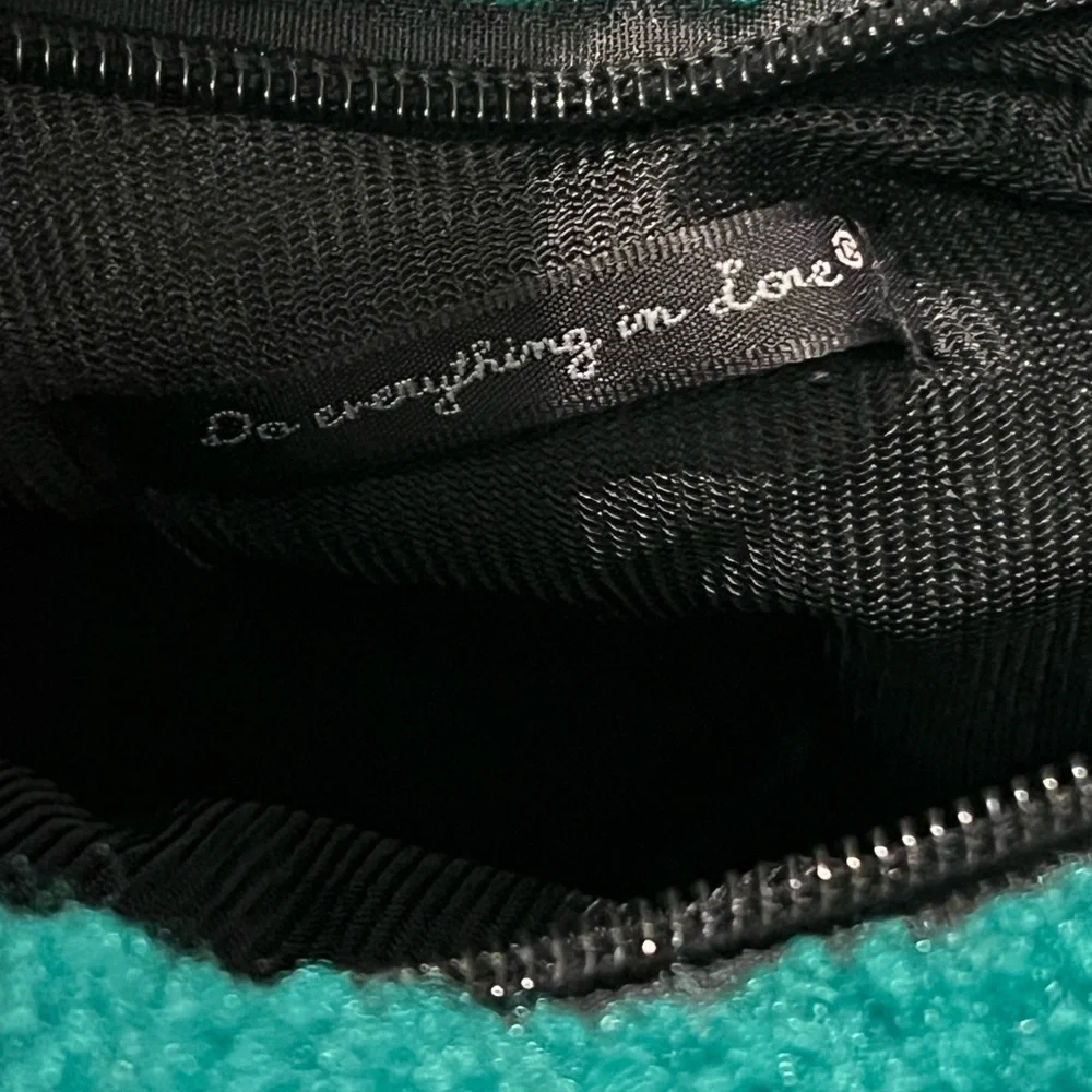 Do everything in love chic cozy