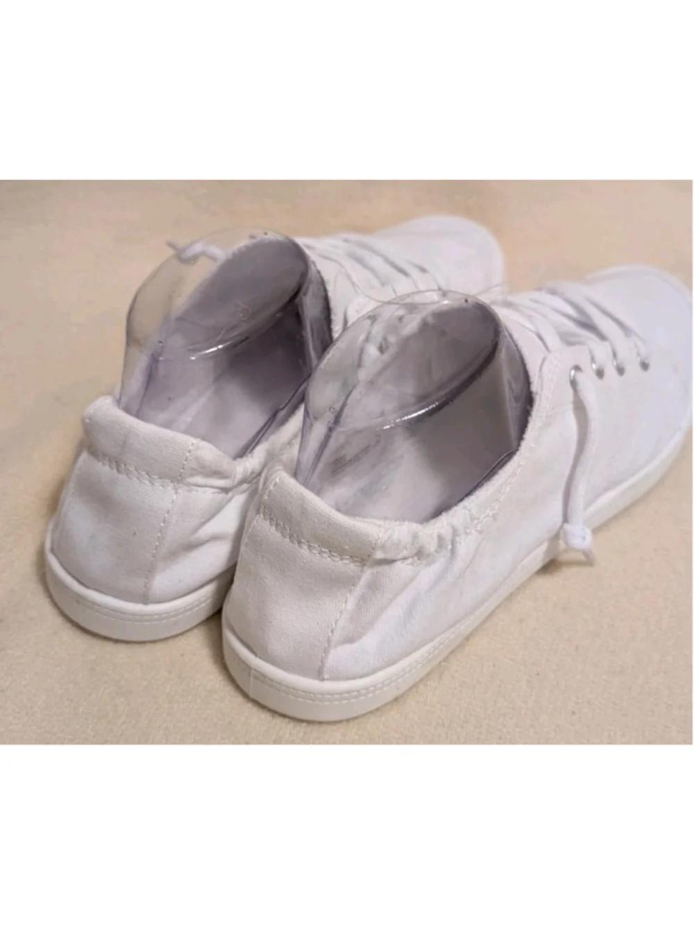 Maurices white canvas