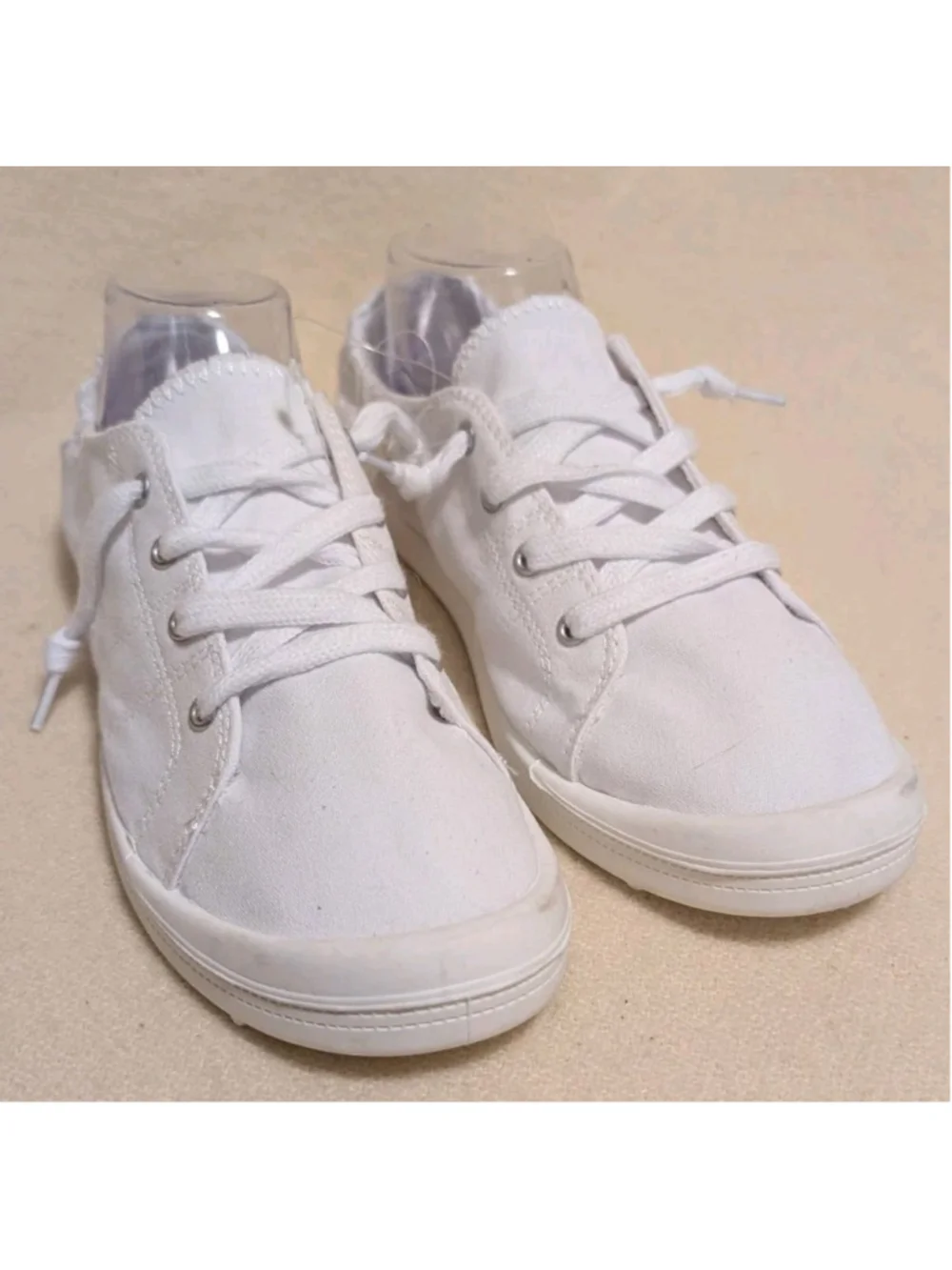 Maurices white canvas