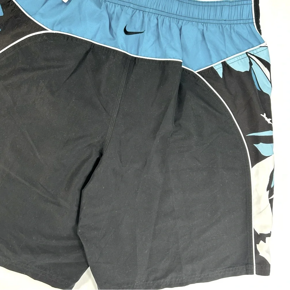 Nike nwt swimwear