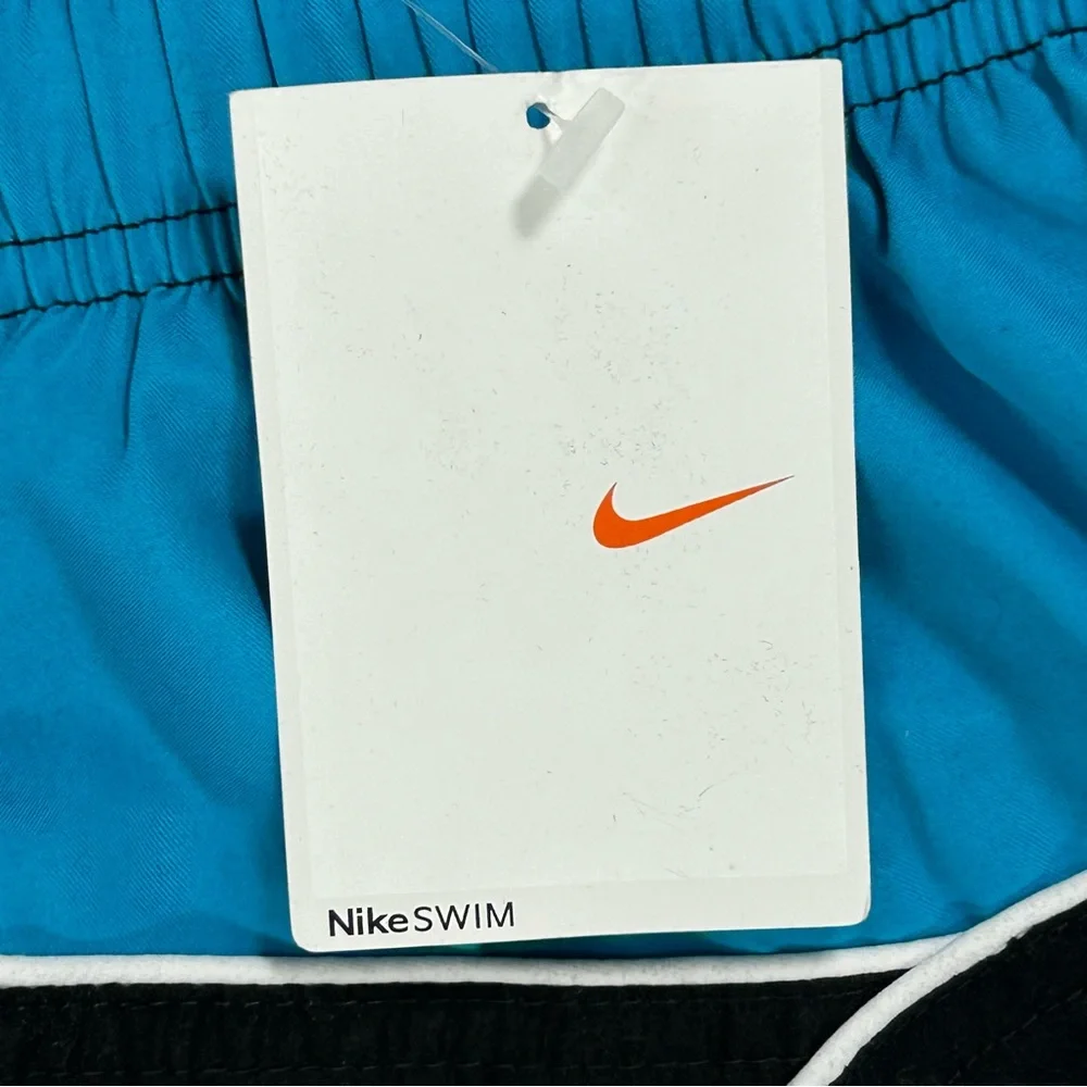 Nike nwt swimwear