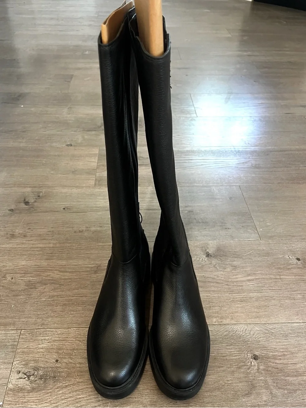 Dolce Vita sleek black