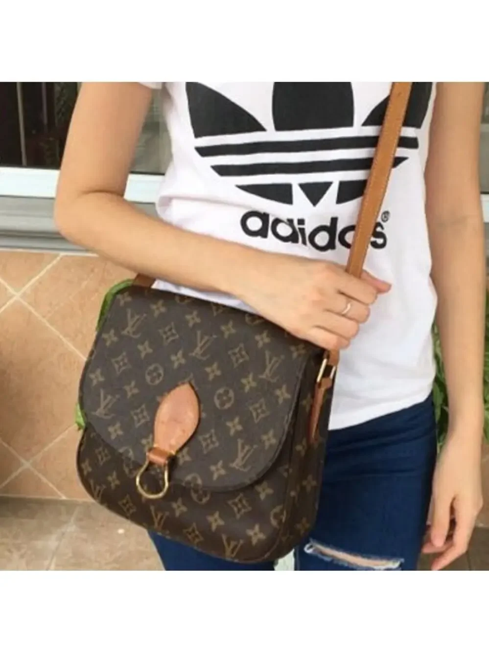 ⭐🔥AUTHENTIC🔥⭐ Louis Vuitton SAINT CLOUD GM Crossbody