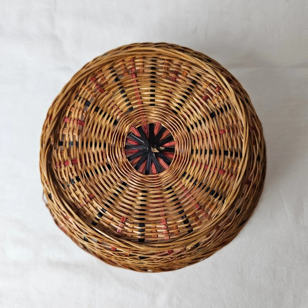 Vtg Woven Wicker Basket Round Bowl Boho County Red Black Striped 7.5