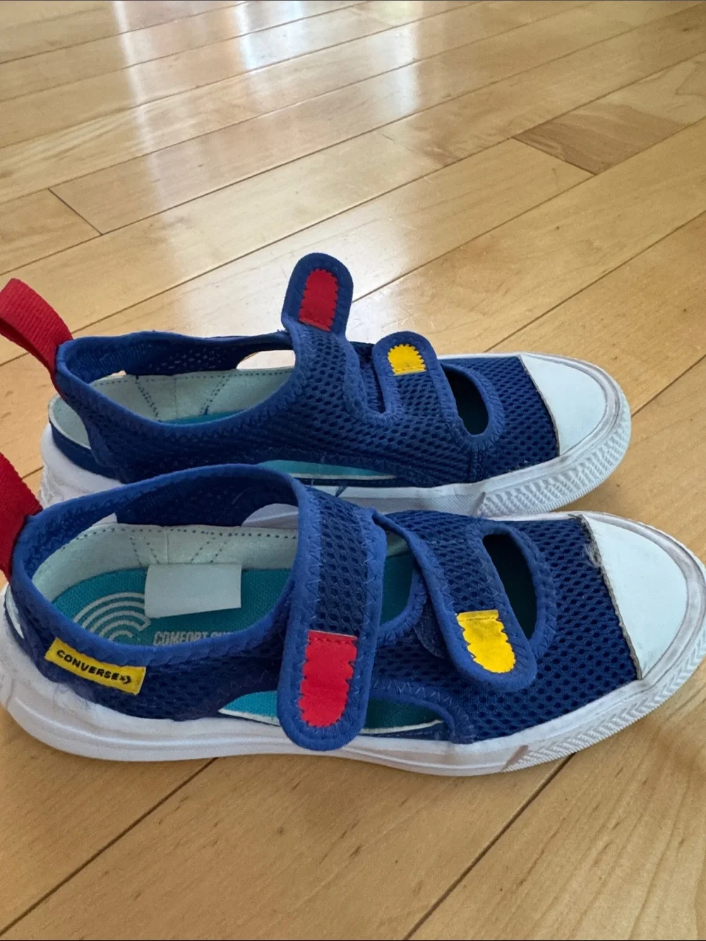 Converse boys shoes