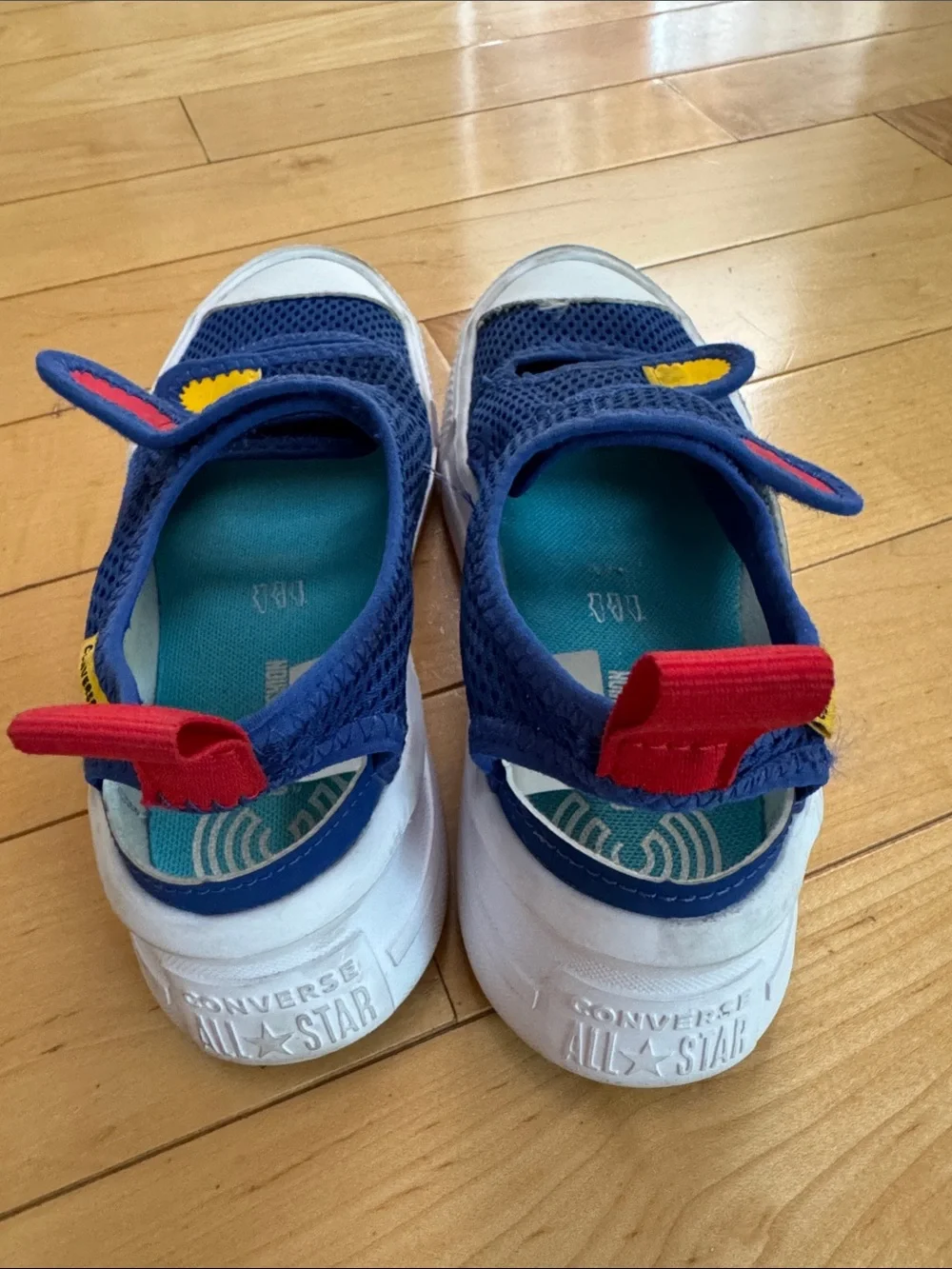 Converse boys shoes