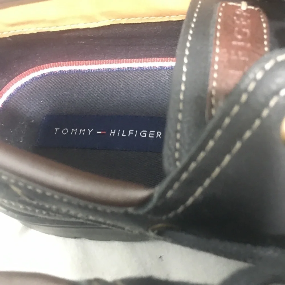 Tommy Hilfiger like new