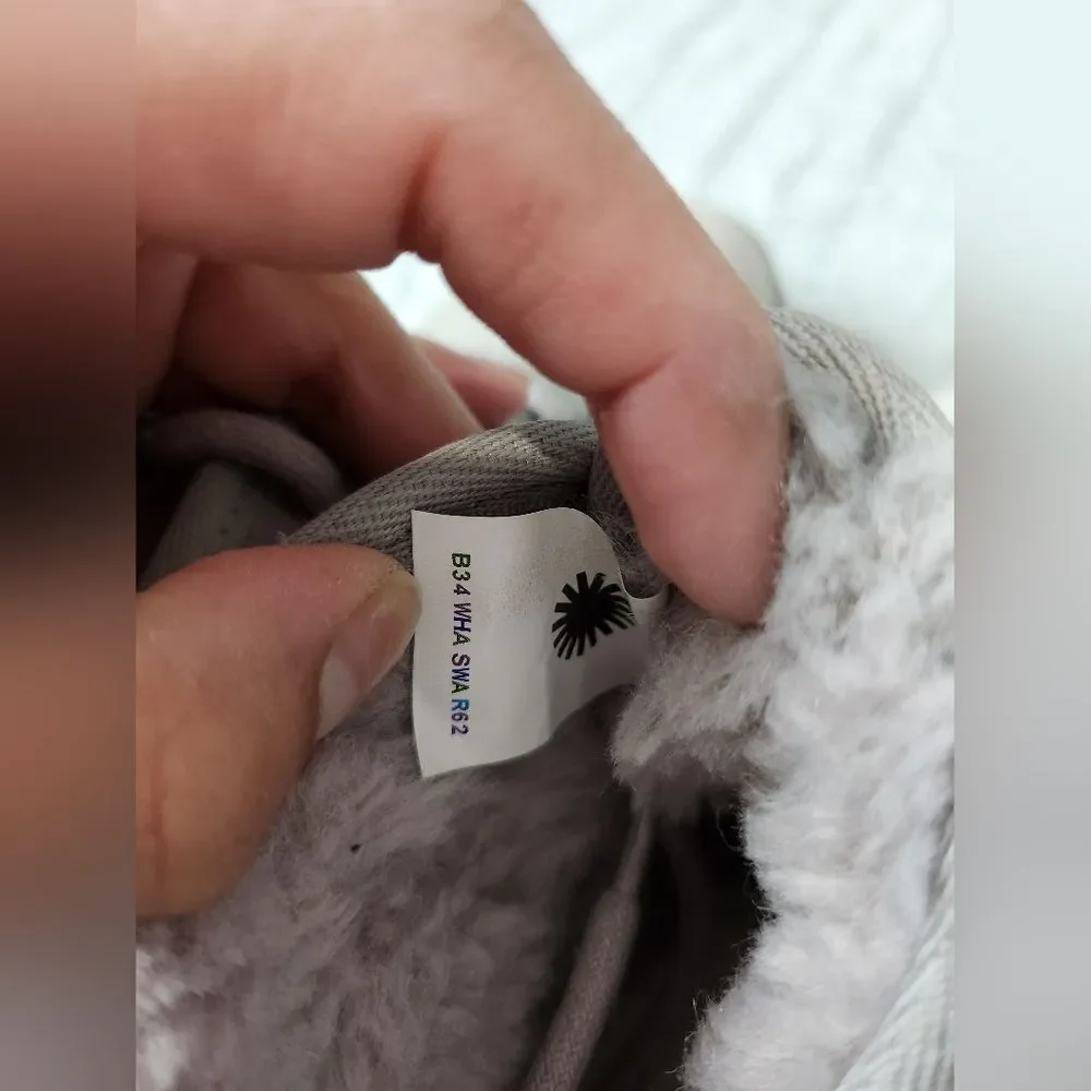 UGG great small