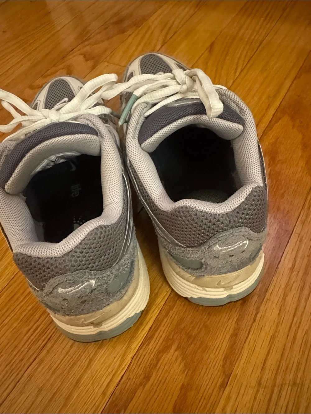 Nike light gray