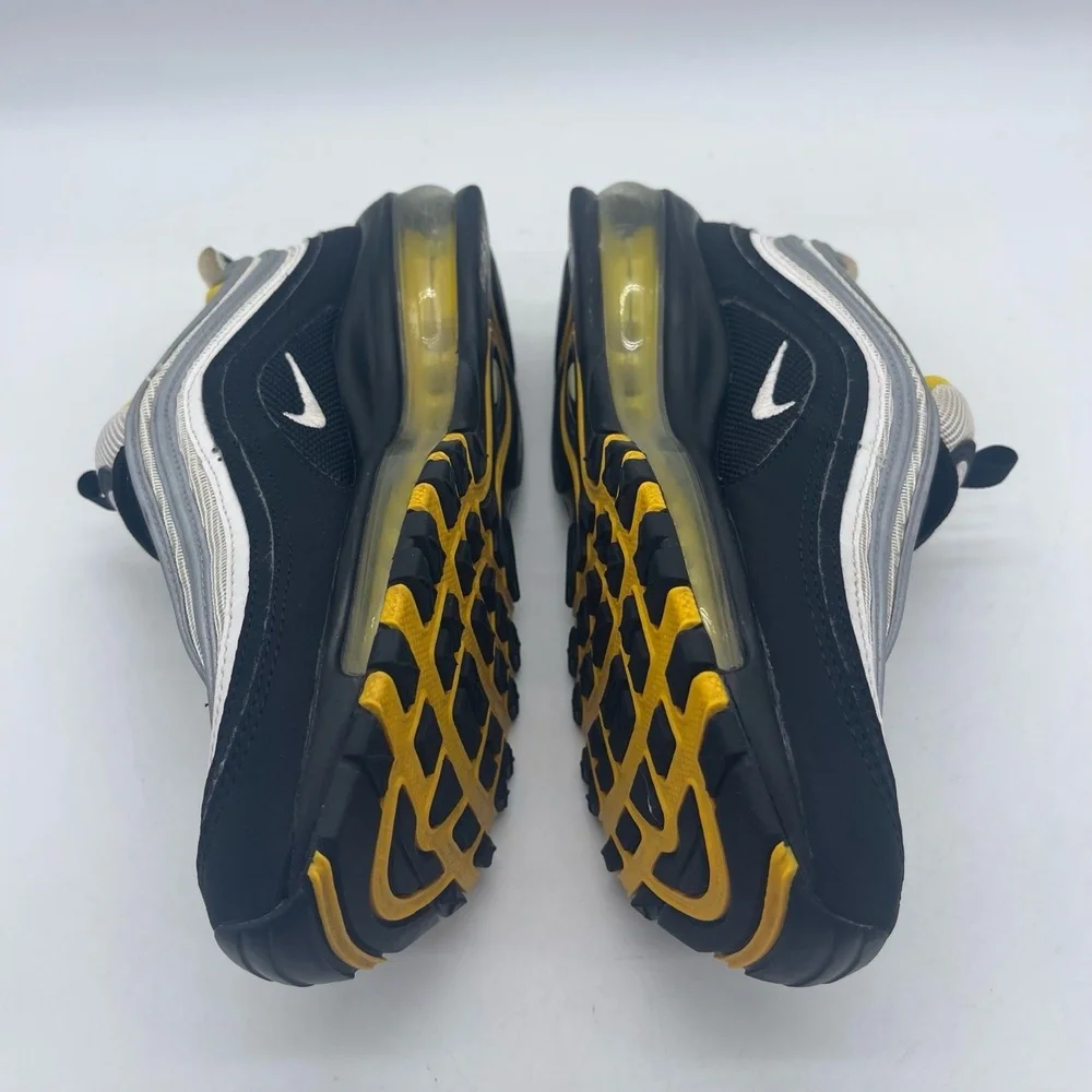 Nike this during stable