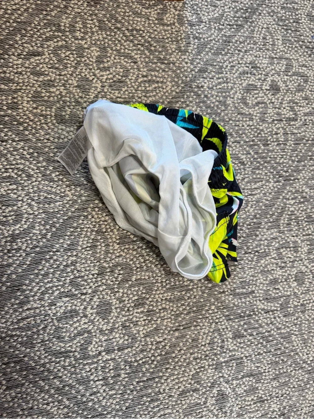 Old Navy Boys Vibrant Swim Trunks Size Small Tropical Leaves