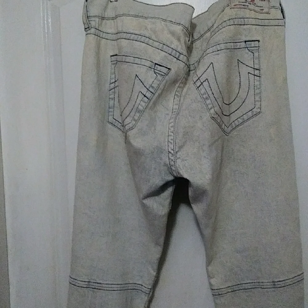 True Religion light gray