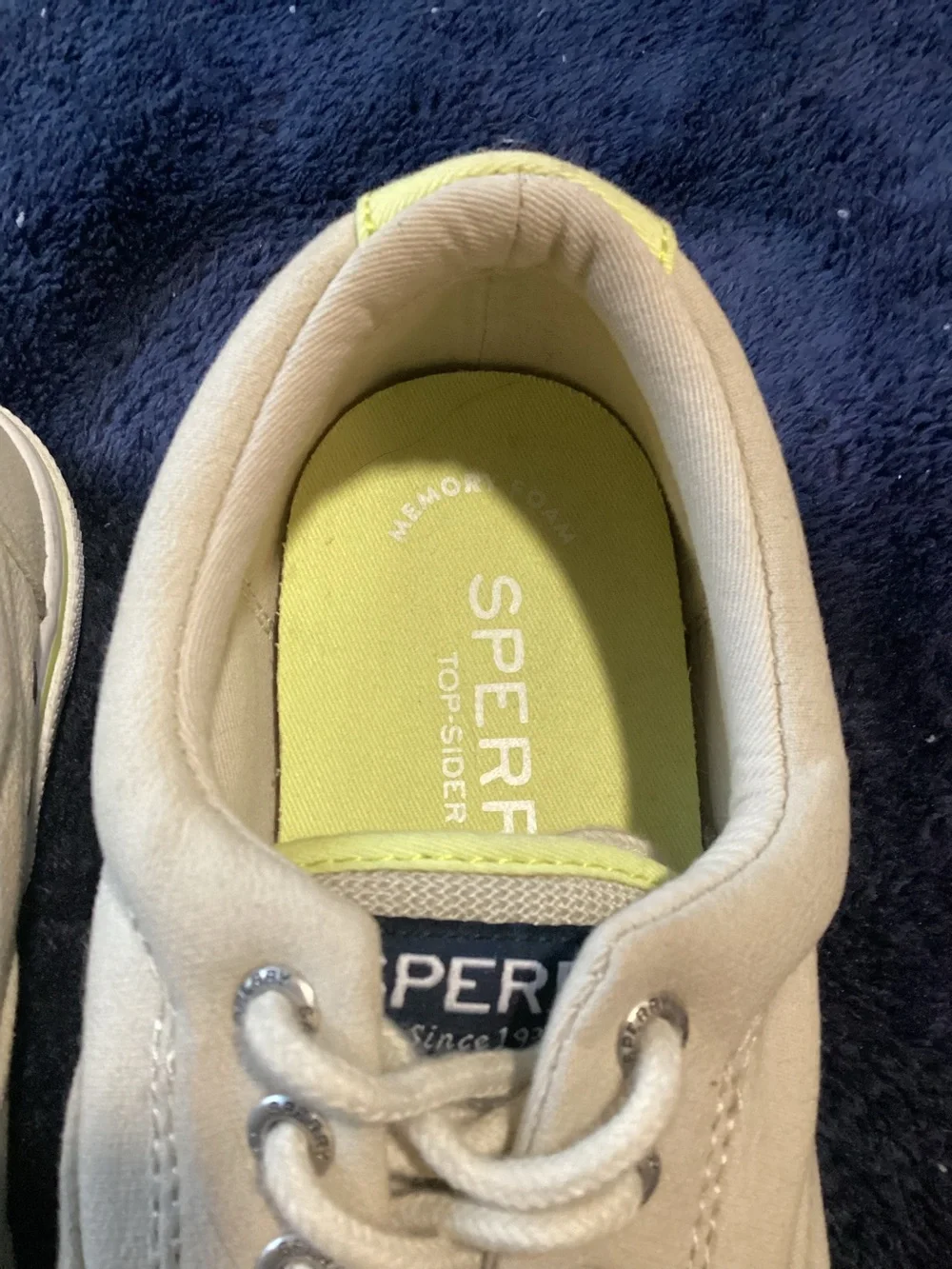 Sperry excellent two