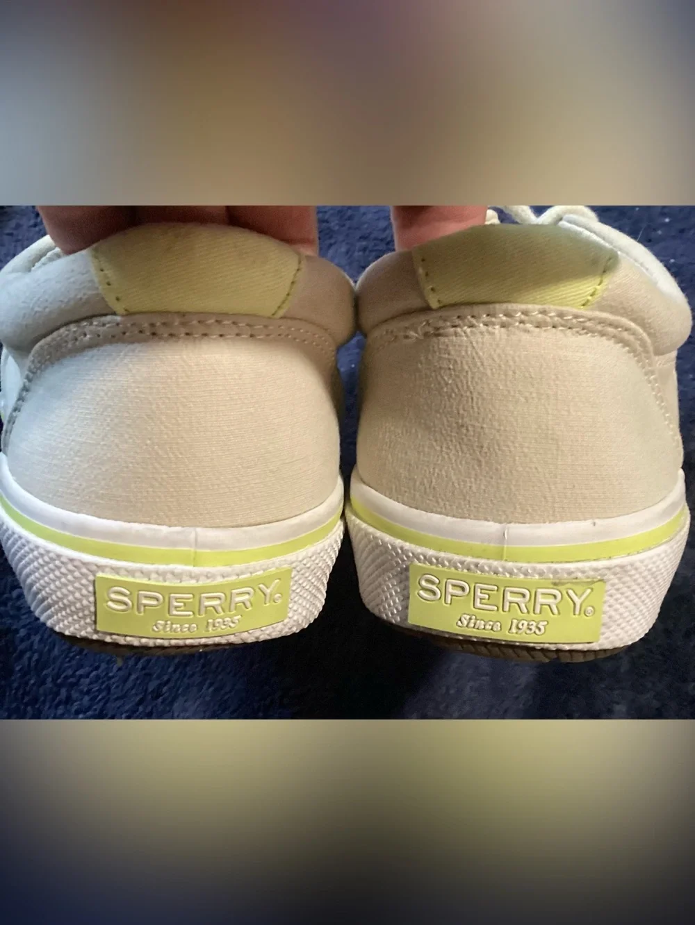 Sperry excellent two