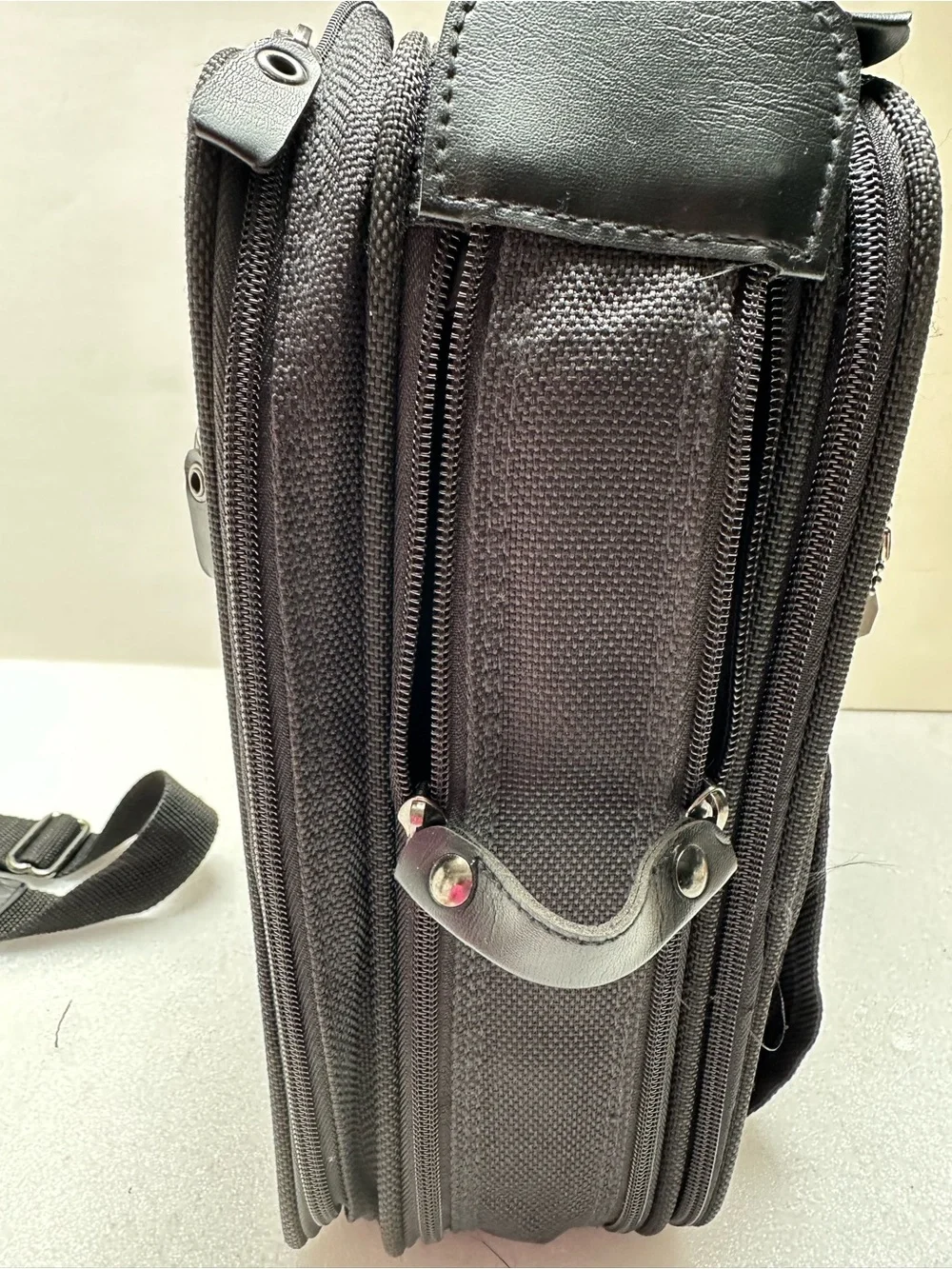 Samsonite excellent new