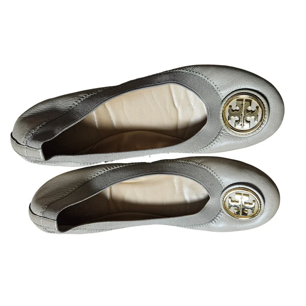 Tory‎ Burch Caroline Scrunch Ballet Flats 5.5 M French Gray Leather Gold Logo