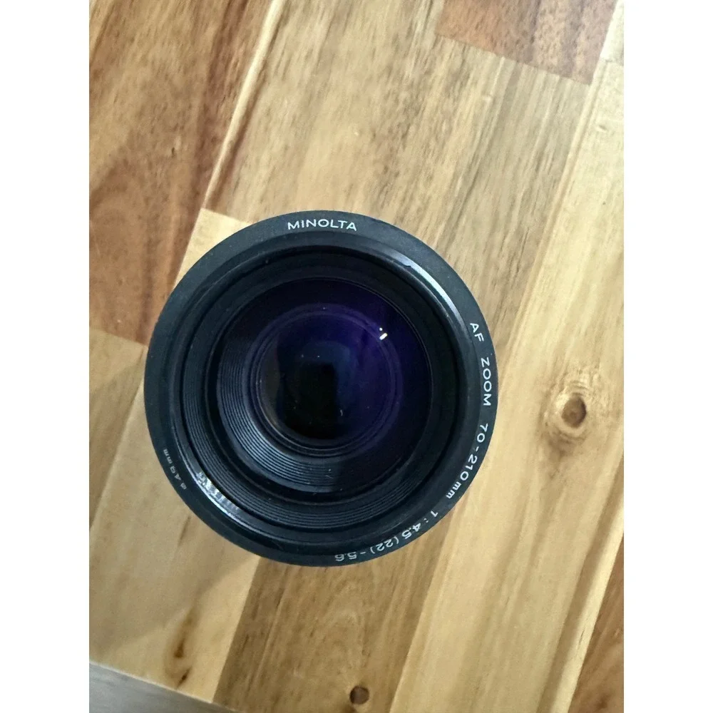 Minolta AF Zoom‎ 70–210mm f/4.5–5.6 (A-Mount)
