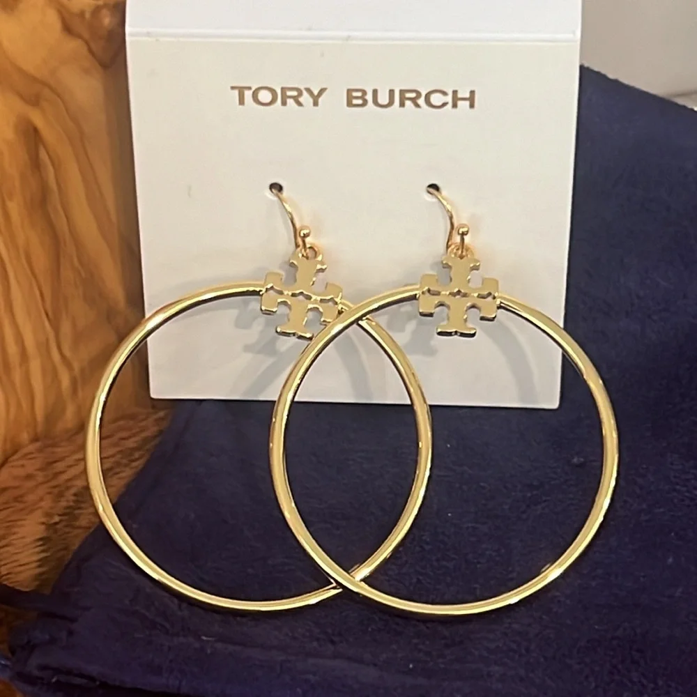 Tory Burch Stocked-T Hoop