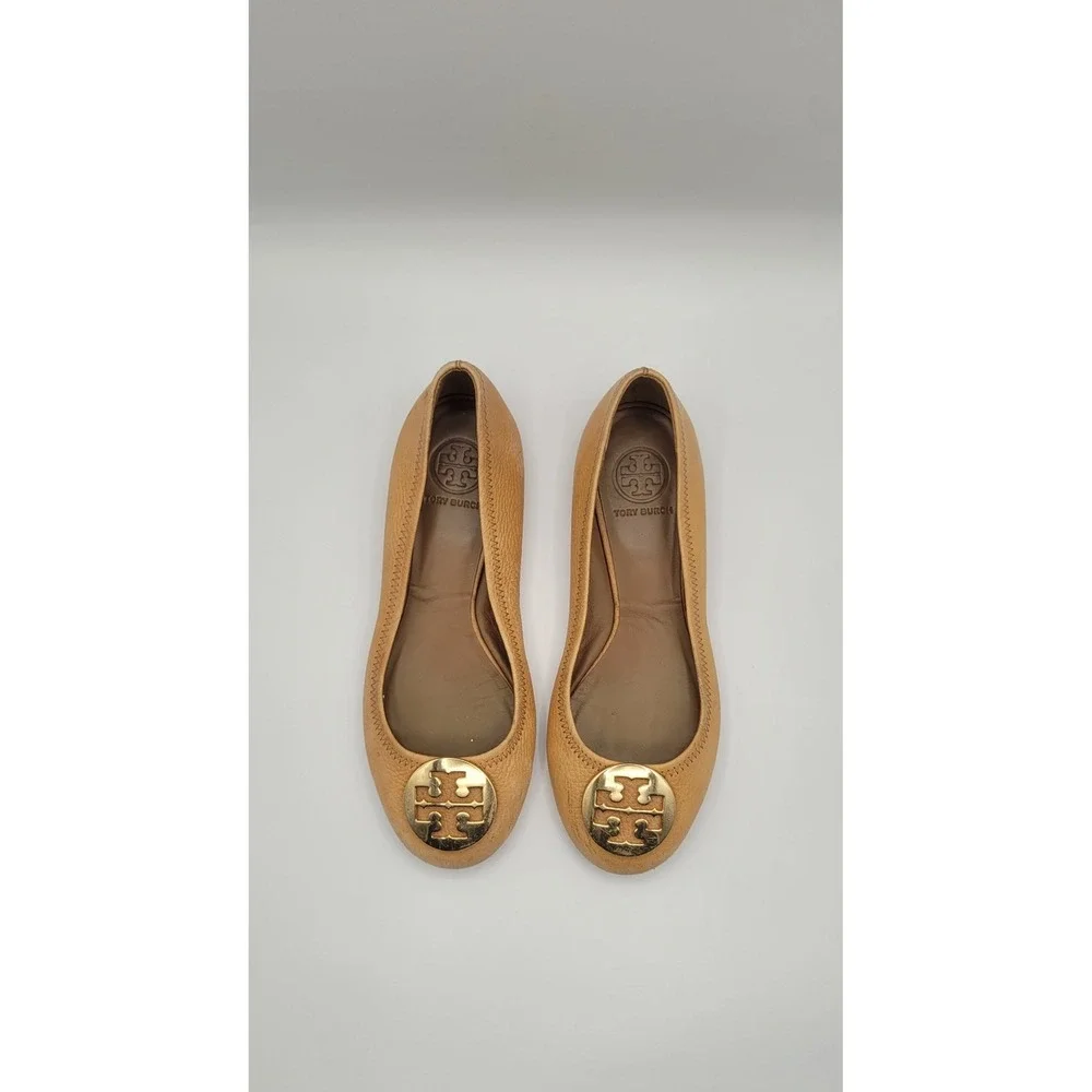 Tory Burch Reva Women's Ballet Flats 8M Tan Pebbled Leather Gold Logo