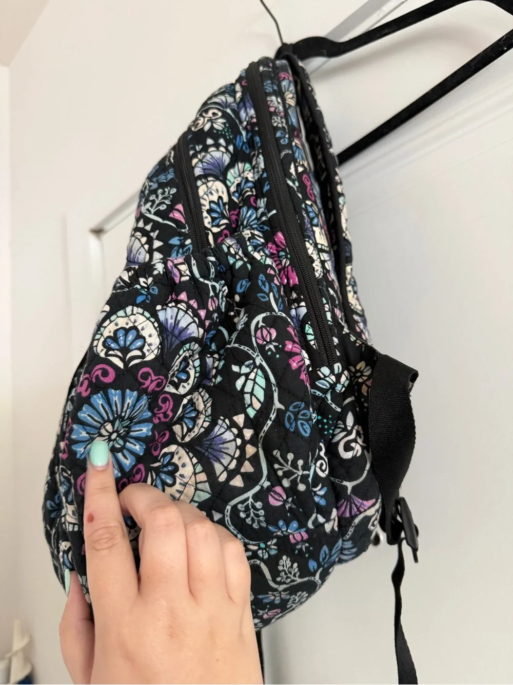 Vera Bradley perfect are zipper