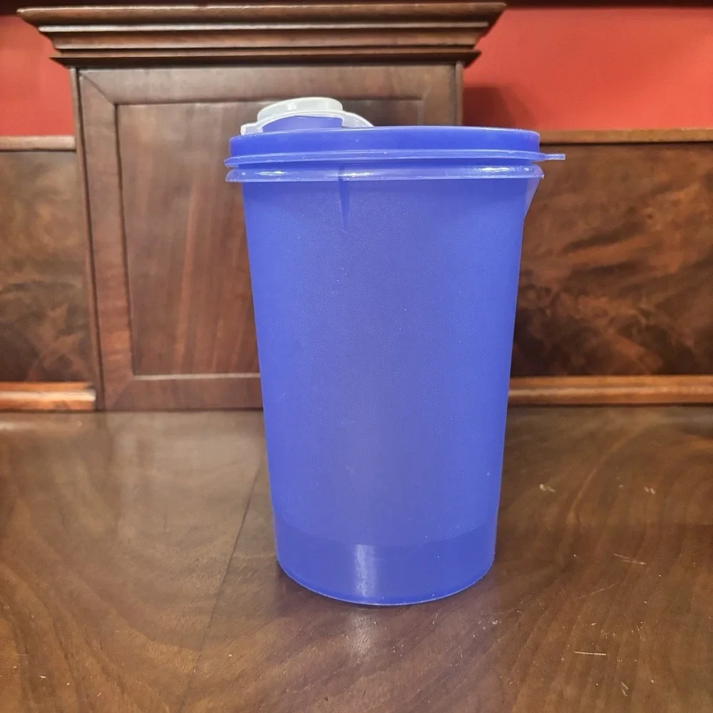 Vintage Tupperware 321-7 Handolier Canister Blue Pour Spout Lid 36 Oz USA